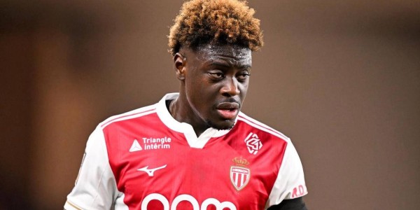 33岁阿根廷悍将双传精准制导，里昂法甲第5强势4连胜逆转摩纳哥