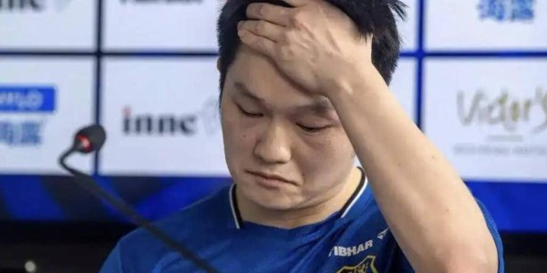 德甲两连败后，人民日报发声，樊振东没退路必翻盘