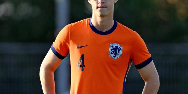 巴萨防线大改造！18岁荷兰“宝石”+4000万德甲铁闸双星加盟在即