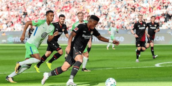 德甲赛事前瞻：门兴格拉德巴赫 vs 奥格斯堡——全方位分析与比分预测